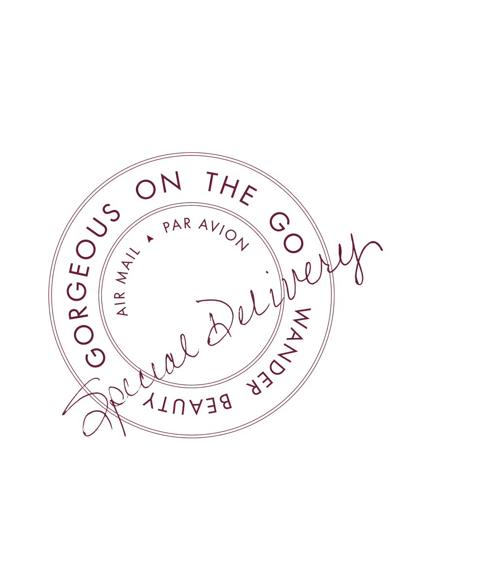 Wander Beauty logo