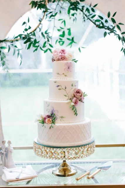 The Couture Cakery logo