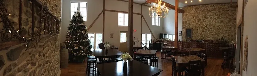 Stone Barn Cellars logo